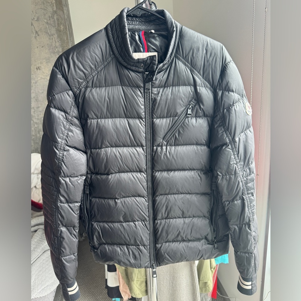 Moncler Men’s Authie Short Jacket size 3 down feather puffer